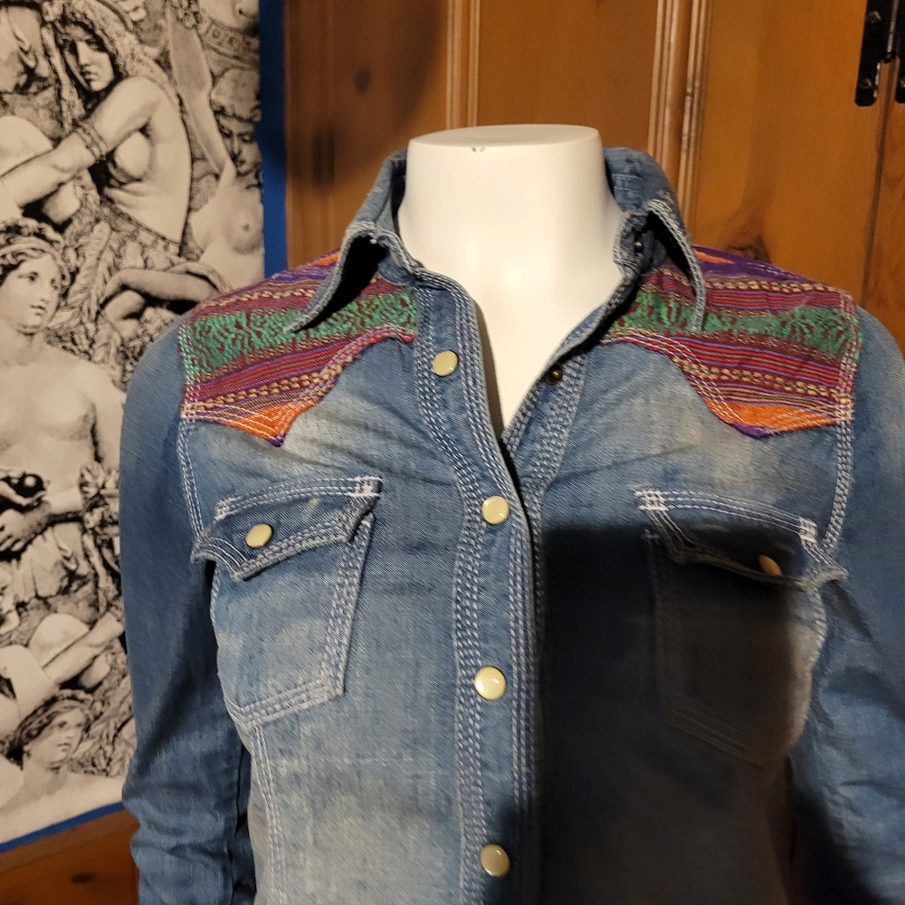 Jean jacket - Picture 3 of 10